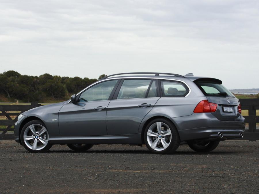 BMW 335i Touring 2008 года  (AU) (фото 6 из 16)